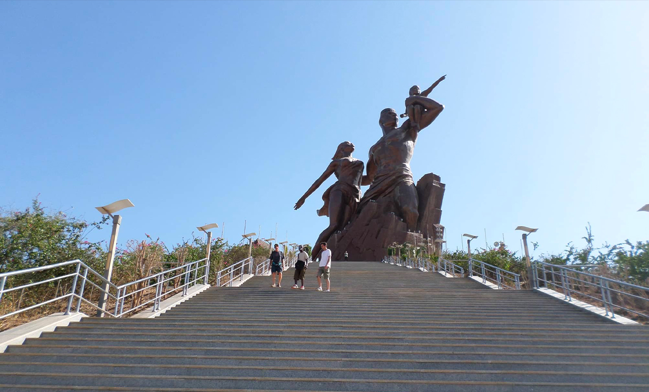 Senegal-A-la-decouverte-du-Monument-de-la-Renaissance-Africaine-de-Dakar
